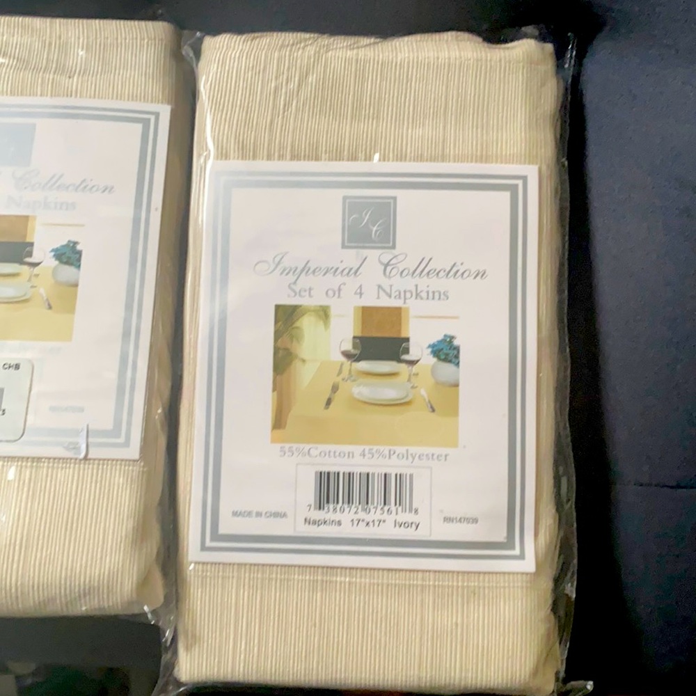 Set of 4 napkins